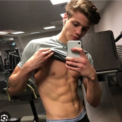 GayGarry07's profile picture