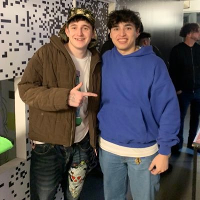 ArielRewes's profile picture