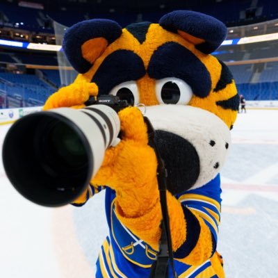 x - Sabretooth's profile picture