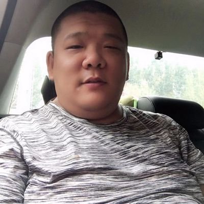 爱吃猪蹄's profile picture