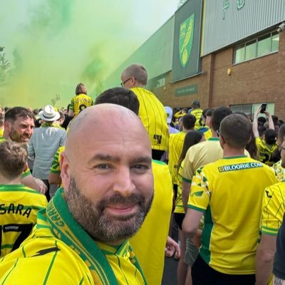 markbenhall's profile picture