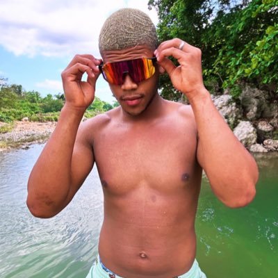 martinez09_12's profile picture