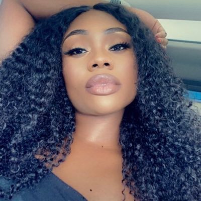 P's profile picture