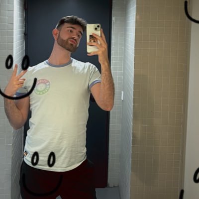 adri's profile picture