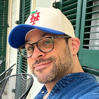 B's profile picture