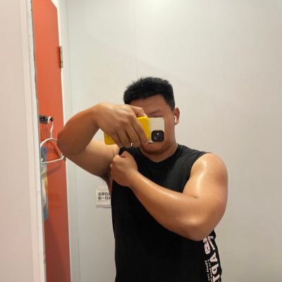 lse14752100's profile picture