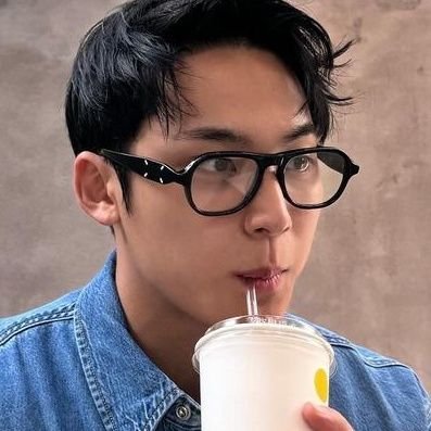 아 임's profile picture