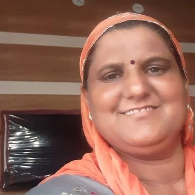 HSftAo1iyTUjXQ1's profile picture