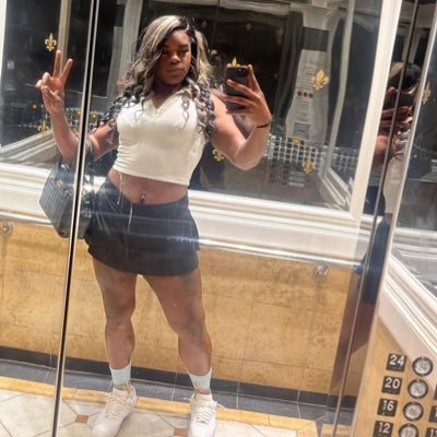 nawfside282574's profile picture