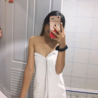 เดะฟาน่า.🧕🏻😻 {โกลกรับงาน}'s profile picture