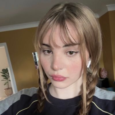 theangeleverly's profile picture
