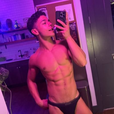BttmBoiBruno's profile picture