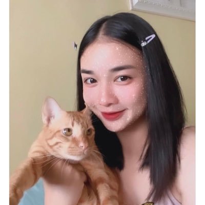 YokManee's profile picture