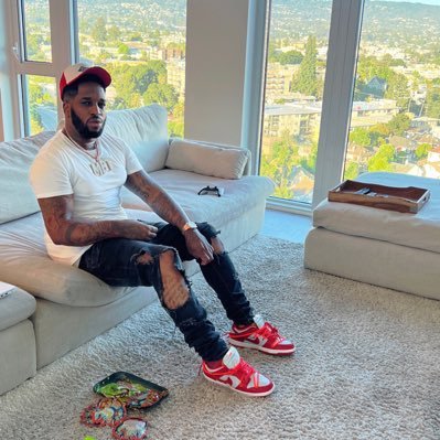 🎒🏃🏾♂️🏁's profile picture
