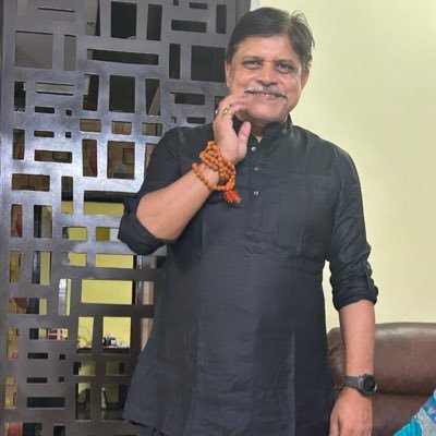 saket71's profile picture