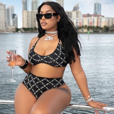 Biig_Tess's profile picture