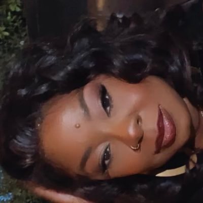 lovergirlbrenee's profile picture