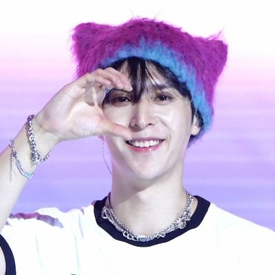 𝐋𝐈𝐆𝐇𝐓𝐇𝐎𝐔𝐒𝐄's profile picture