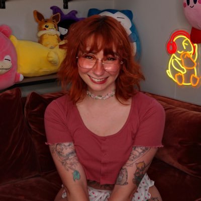 Rooshi (๑•́₃•̀๑)'s profile picture