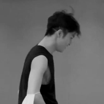 (n.)'s profile picture