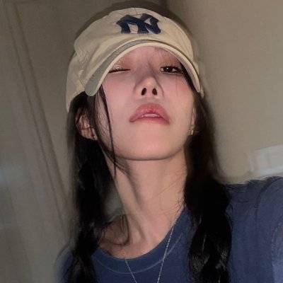 thinking about dawon's profile picture