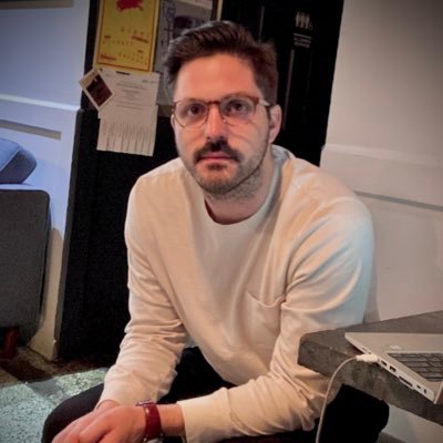 Robert Downen's profile picture