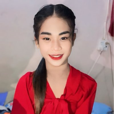 Komchan69822's profile picture