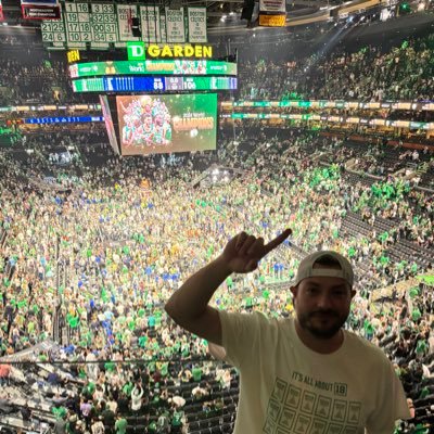 julianedlow's profile picture