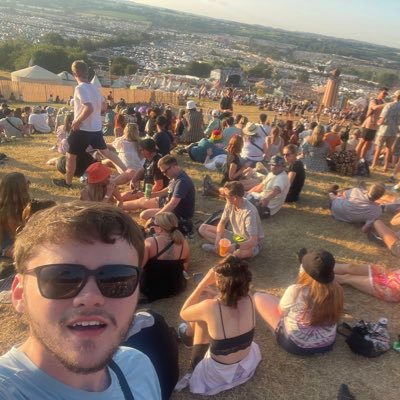 tomozlee09's profile picture