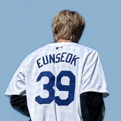 ใฝ's profile picture