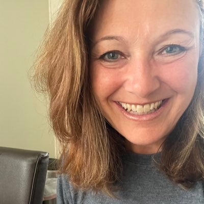 ElaineR47's profile picture