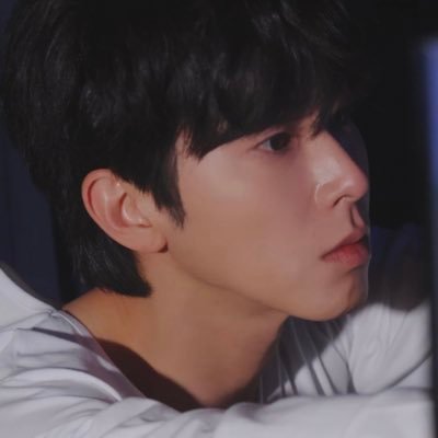 uknowjinsimgirl's profile picture