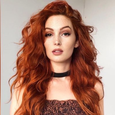 nicolesimone's profile picture