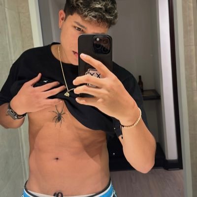 R I G O's profile picture