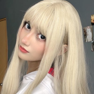 lelynav's profile picture