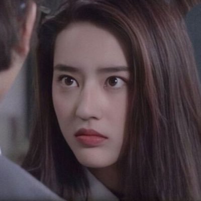 justTinaforu's profile picture