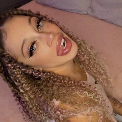 👑🍑THICKI MINAJ🍑👑's profile picture