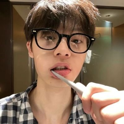 啟's profile picture