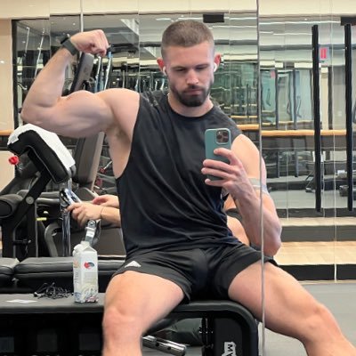 adrienkute's profile picture