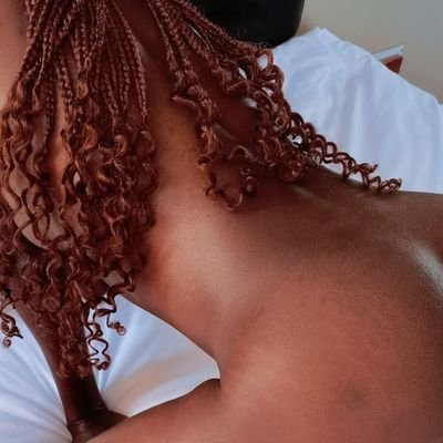 Mayqueenn23's profile picture