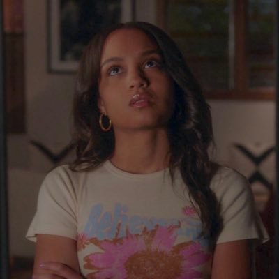 ella's profile picture