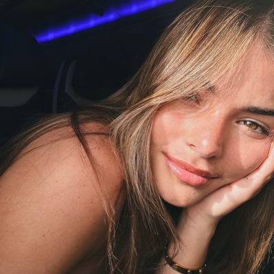 adriannacarola's profile picture