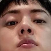 sippin’ on 진 and 전 🥴's profile picture