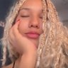 vivi's profile picture