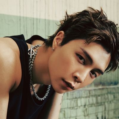 the first neo's profile picture