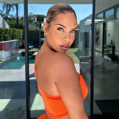 🍑Amirahdyme🍯🏳️🌈's profile picture