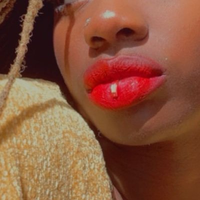 Juicy_Jez's profile picture