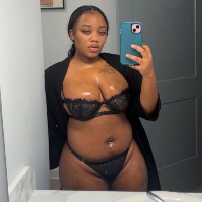TheRealAriKari's profile picture