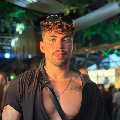 yuri marti's profile picture