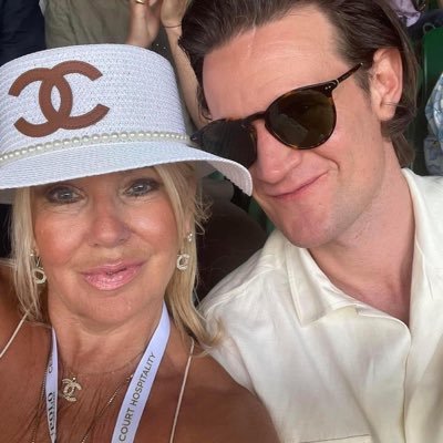 lynne smith's profile picture